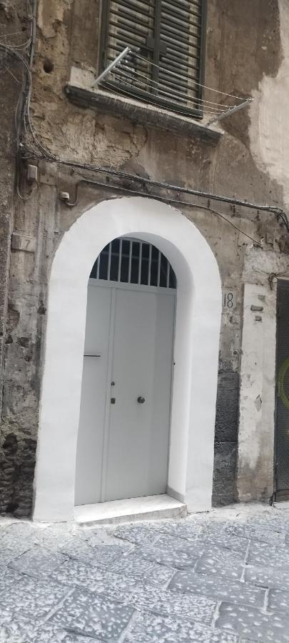 Civico 18 Suite Napels Buitenkant foto